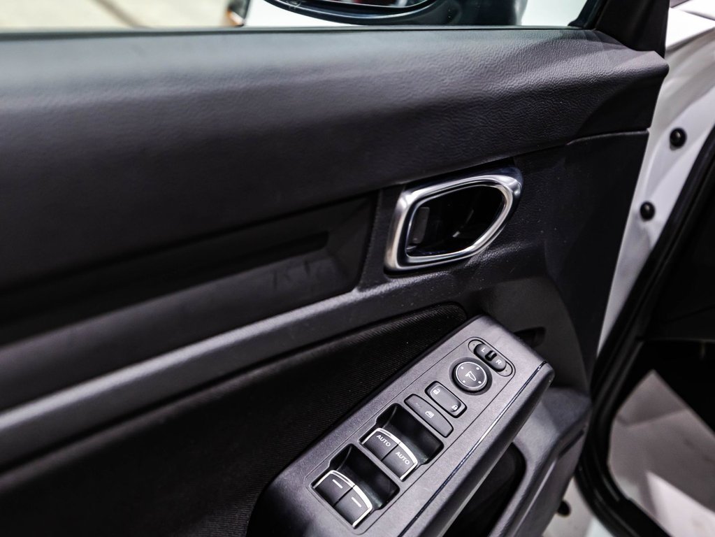 Honda Civic Sedan LX 2022 à Montréal, Québec - 11 - w1024h768px