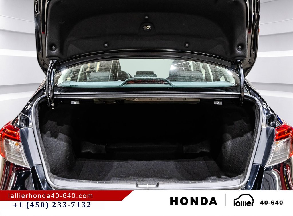 2022 Honda Civic Sedan LX in Montréal, Quebec - 15 - w1024h768px