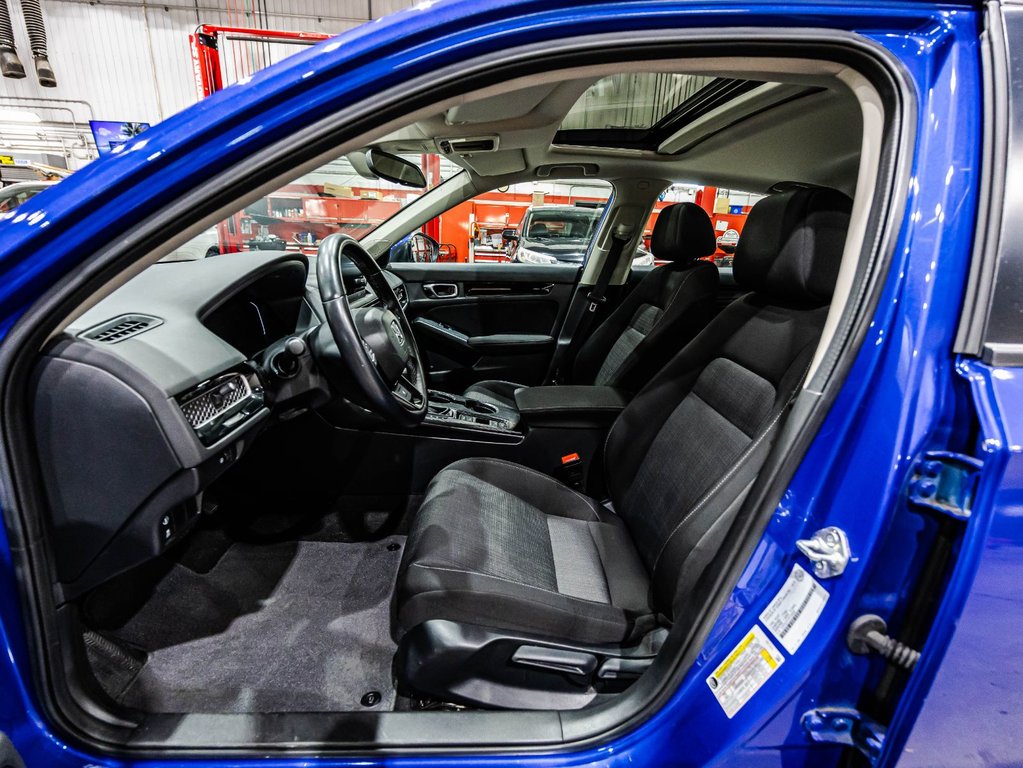 Honda Civic Sedan EX 2023 à , Québec - 19 - w1024h768px