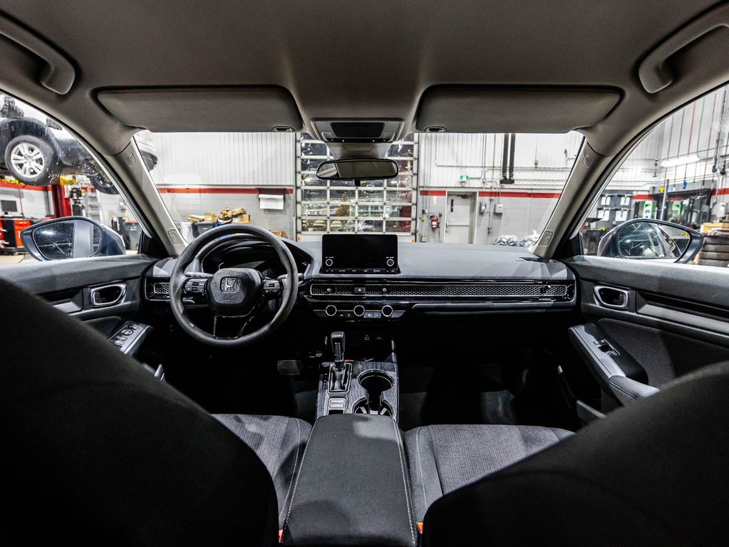 Honda Civic Sedan LX 2023 à , Québec - 14 - w1024h768px