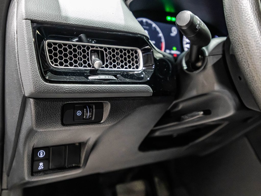 Honda Civic Sedan LX 2023 à , Québec - 19 - w1024h768px