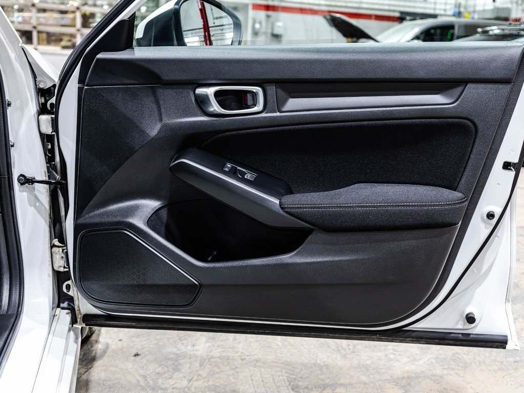 Honda Civic Sedan LX 2023 à Montréal, Québec - 16 - w1024h768px