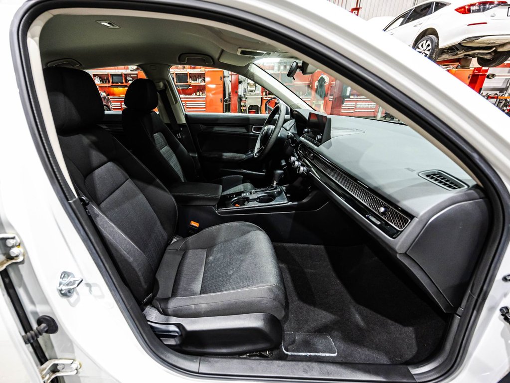 Honda Civic Sedan LX 2023 à Montréal, Québec - 17 - w1024h768px