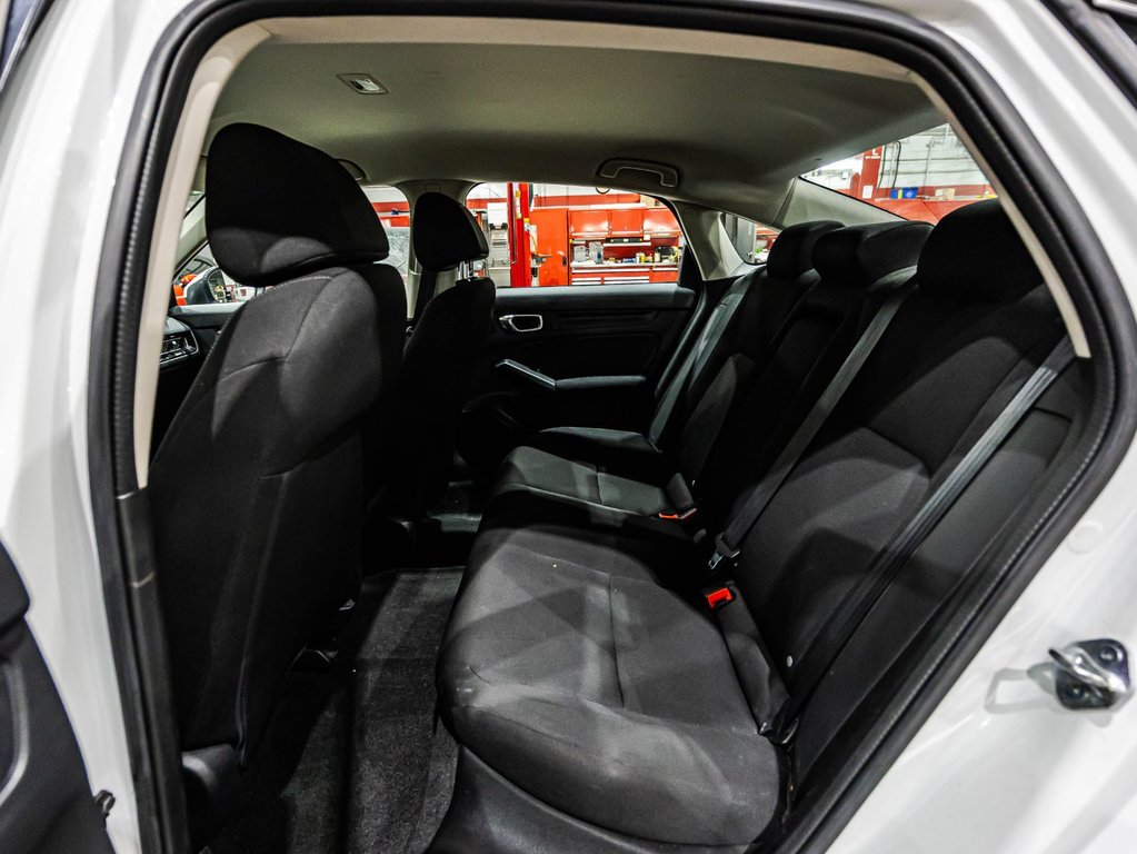 Honda Civic Sedan LX 2023 à Montréal, Québec - 13 - w1024h768px