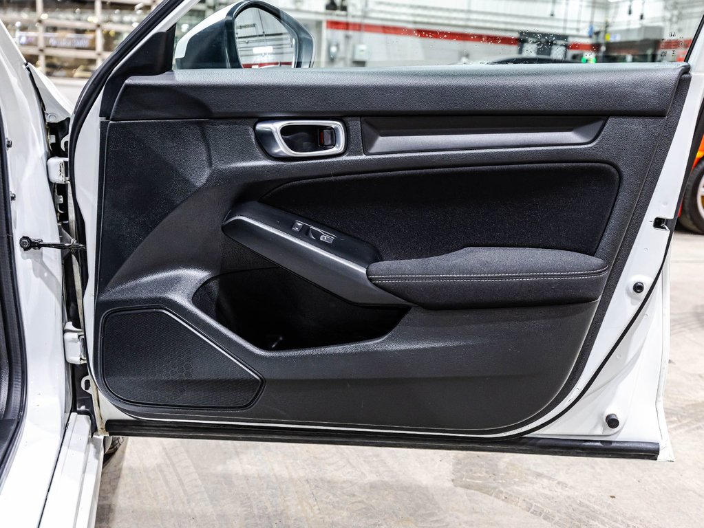 Honda Civic Sedan LX 2023 à Montréal, Québec - 16 - w1024h768px