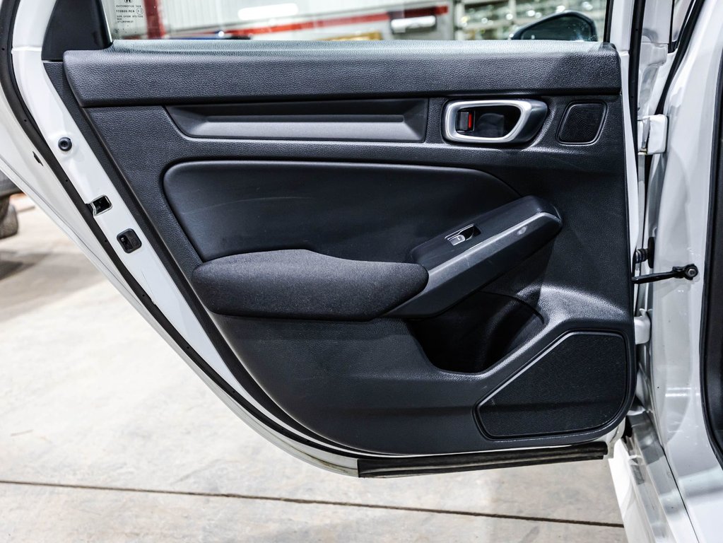 Honda Civic Sedan LX 2023 à Montréal, Québec - 12 - w1024h768px