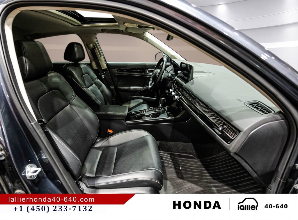 2023 Honda Civic Sedan Touring in Lachenaie, Quebec - 18 - w1024h768px