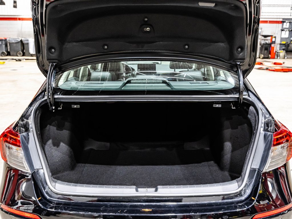 Honda Civic Sedan Touring 2024 à Lachenaie, Québec - 16 - w1024h768px