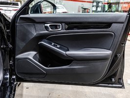 2024 Honda Civic Sedan Touring in Lachenaie, Quebec - 23 - w1024h768px