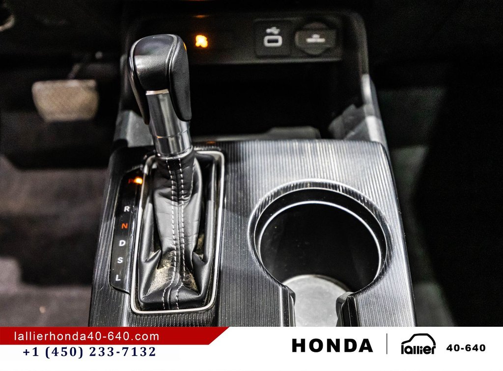 2024 Honda Civic Sedan EX/UN PROPRIÉTAIRE in Montréal, Quebec - 25 - w1024h768px