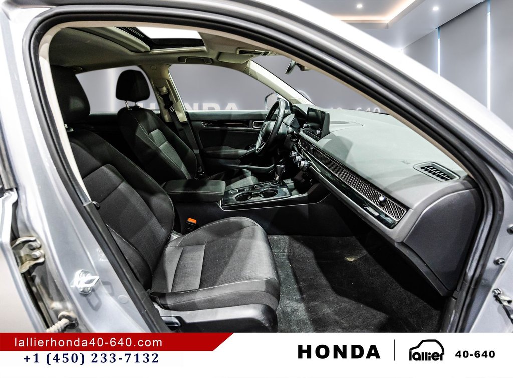 2024 Honda Civic Sedan EX/UN PROPRIÉTAIRE in Montréal, Quebec - 17 - w1024h768px