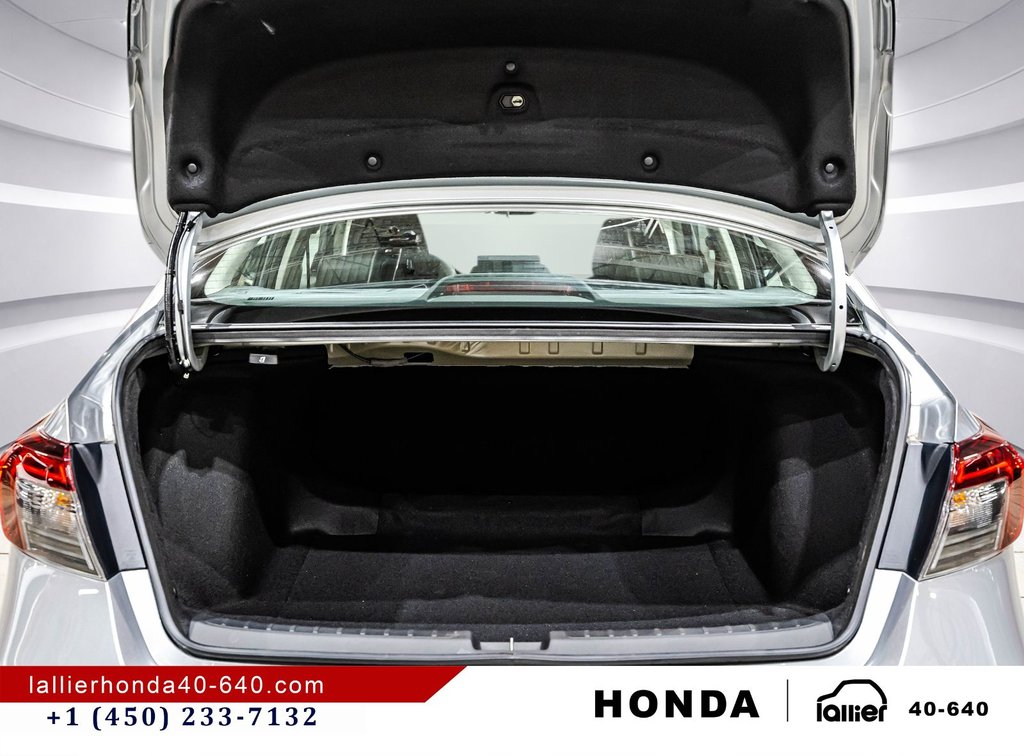 Honda Civic Sedan LX 2025 à Montréal, Québec - 15 - w1024h768px