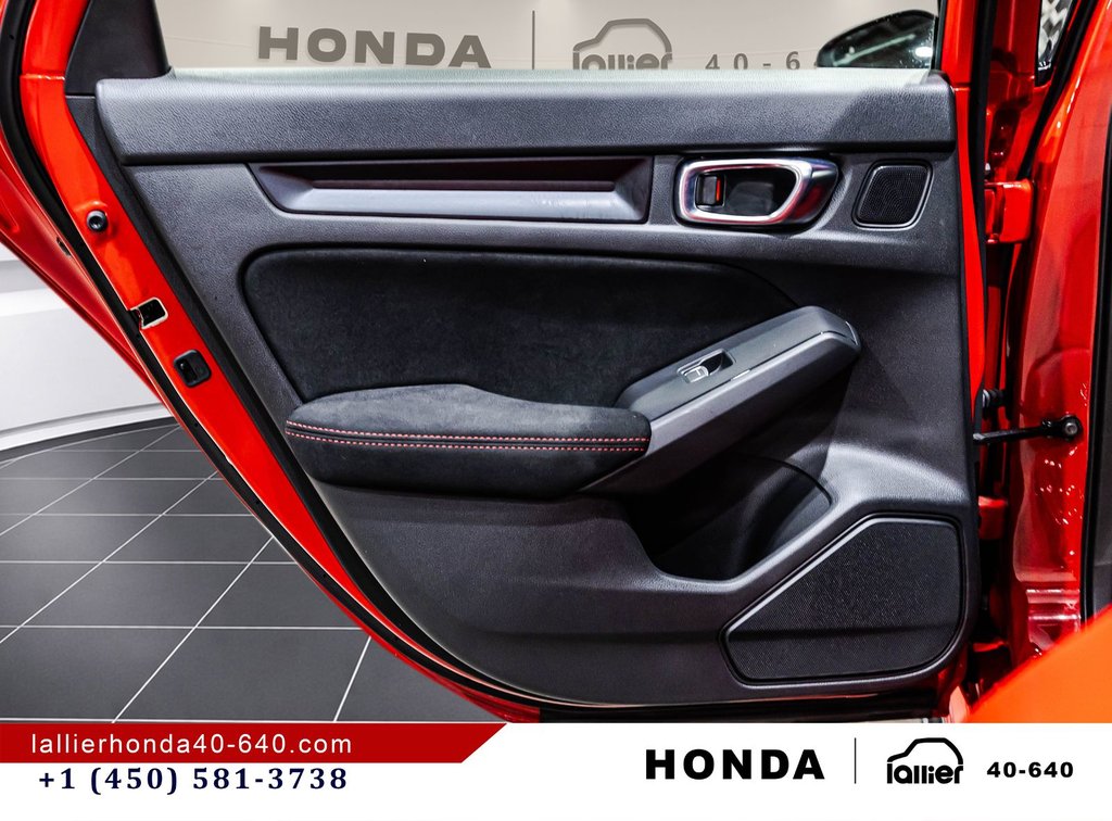 Honda Civic Type R  2023 à Montréal, Québec - 12 - w1024h768px