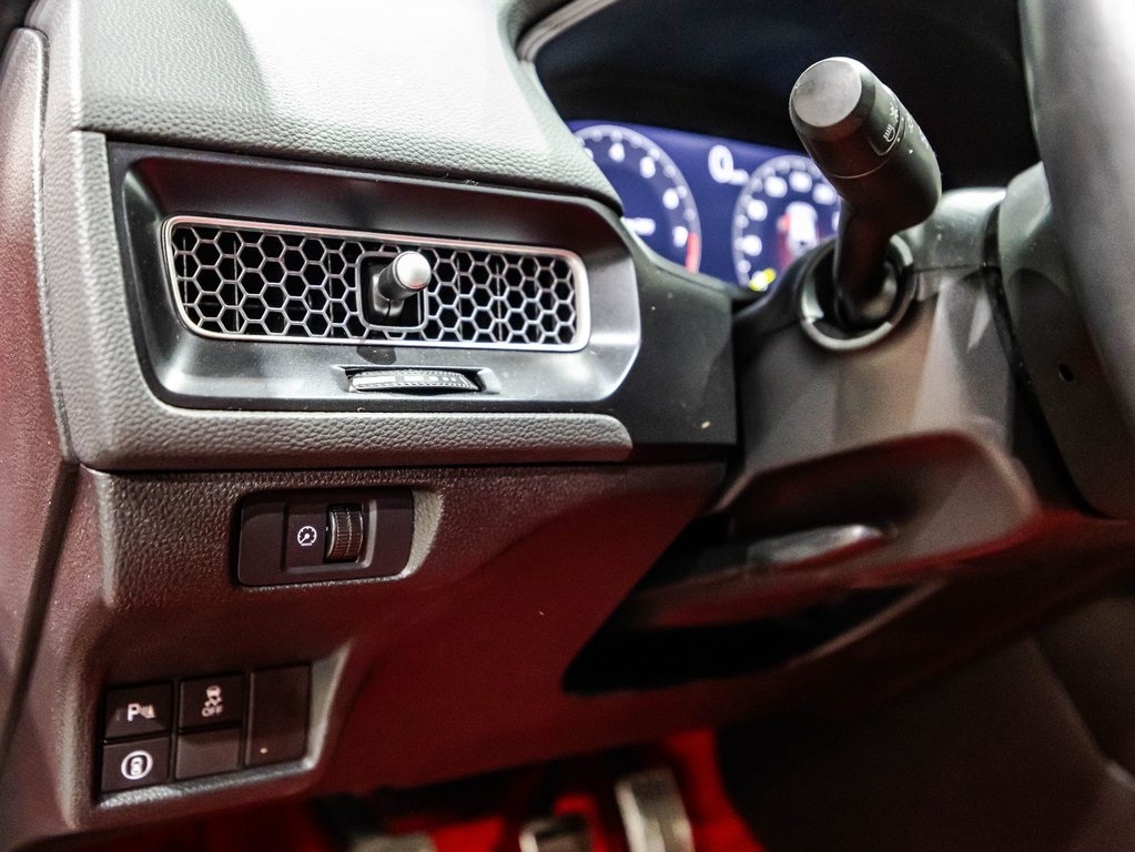 Honda Civic Type R  2025 à , Québec - 21 - w1024h768px