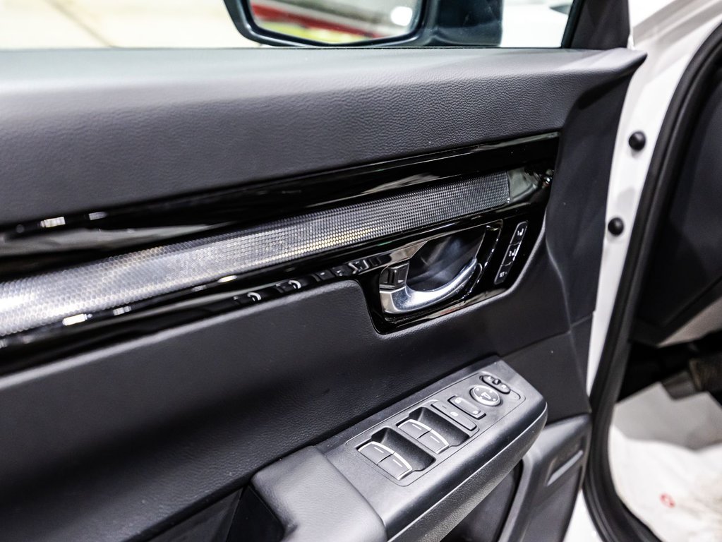 2023 Honda CR-V HYBRID Touring in , Quebec - 11 - w1024h768px