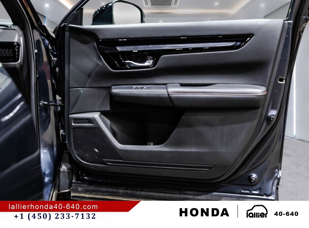 2023 Honda CR-V Hybrid Touring in Montréal, Quebec - 19 - w1024h768px
