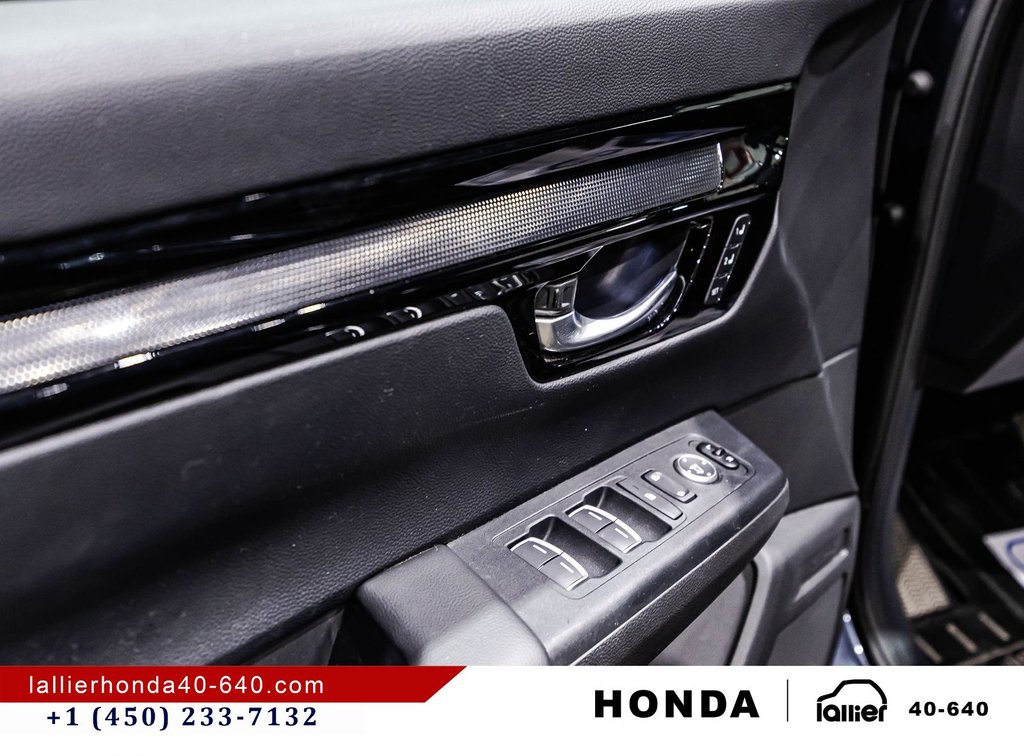 2023 Honda CR-V Hybrid Touring in Montréal, Quebec - 11 - w1024h768px