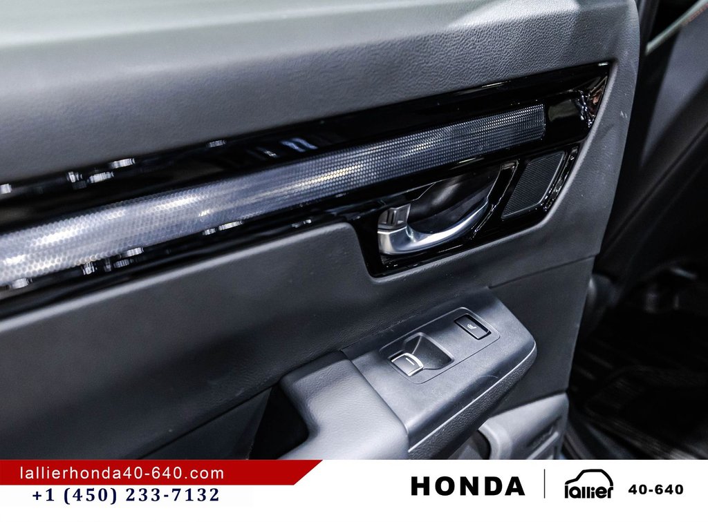 2023 Honda CR-V Hybrid Touring in Montréal, Quebec - 12 - w1024h768px
