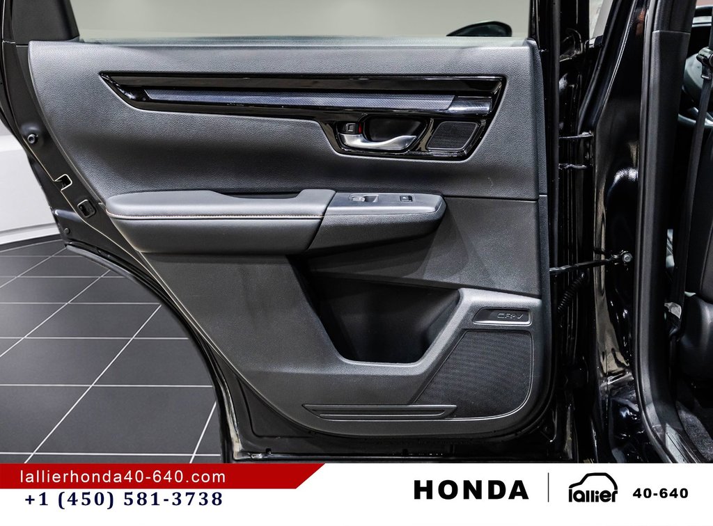 Honda CR-V Hybrid Touring 2024 à Lachenaie, Québec - 13 - w1024h768px