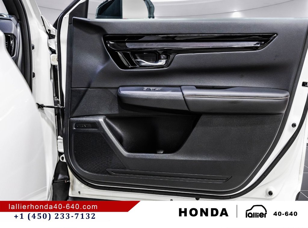 2026 Honda CR-V Hybrid TOURING DEMO TAUX A PARTIR DE 1.99% in Lachenaie, Quebec - 18 - w1024h768px