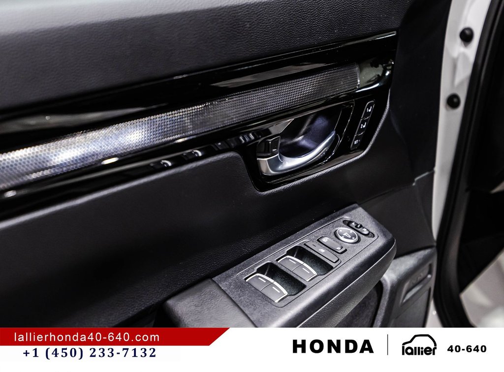 Honda CR-V Hybrid Touring 2026 à Montréal, Québec - 11 - w1024h768px
