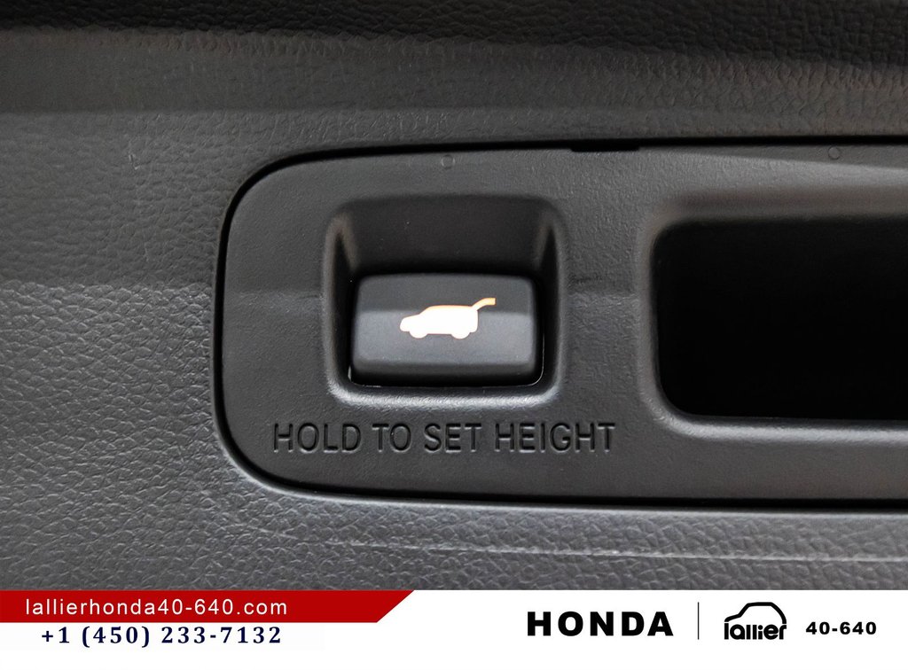 Honda CR-V Hybrid Touring 2026 à Montréal, Québec - 16 - w1024h768px