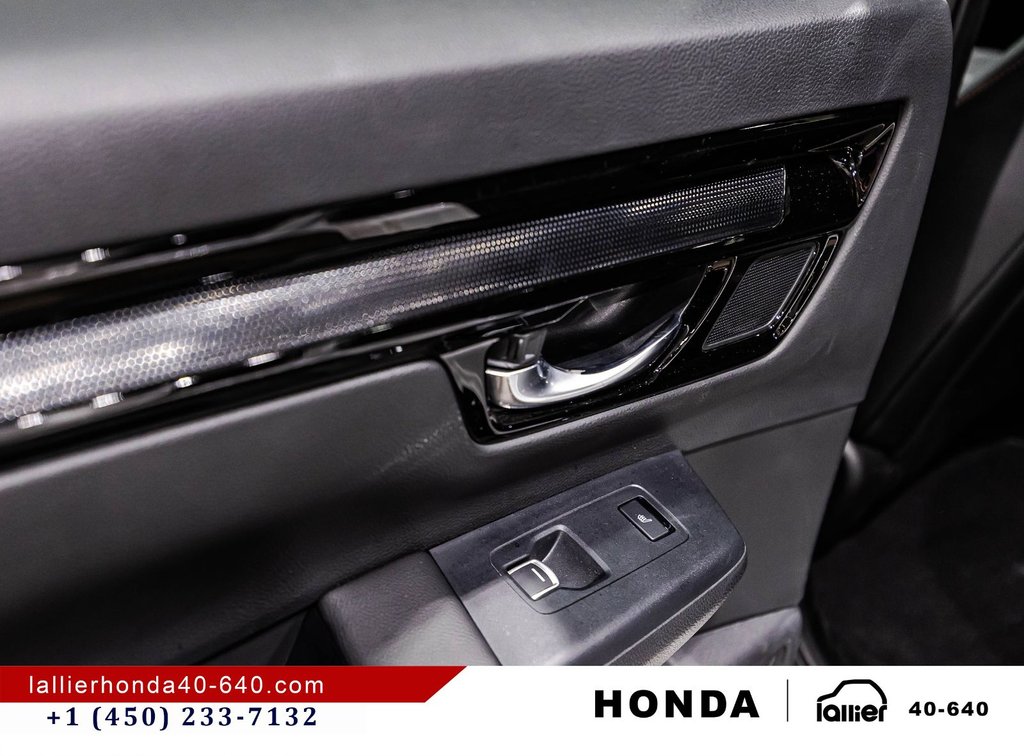 Honda CR-V Hybrid Touring 2026 à Montréal, Québec - 12 - w1024h768px