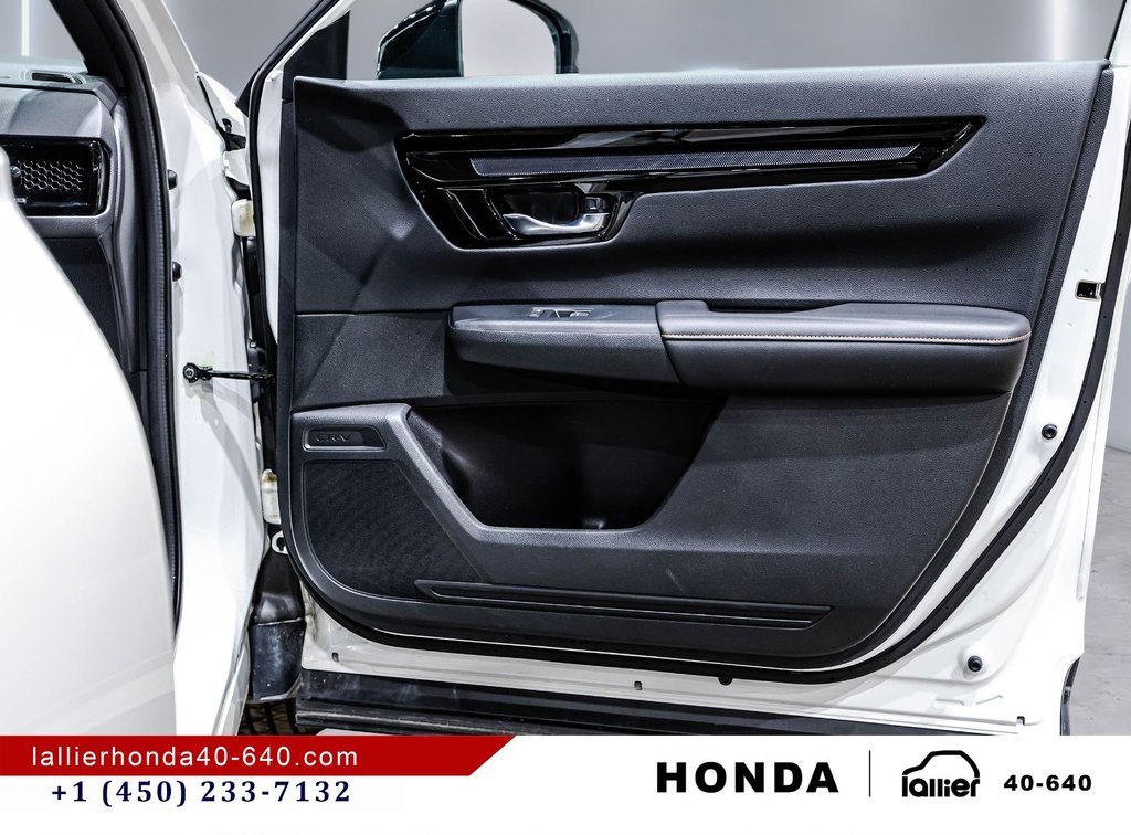 2026 Honda CR-V Hybrid Touring in Lachenaie, Quebec - 18 - w1024h768px