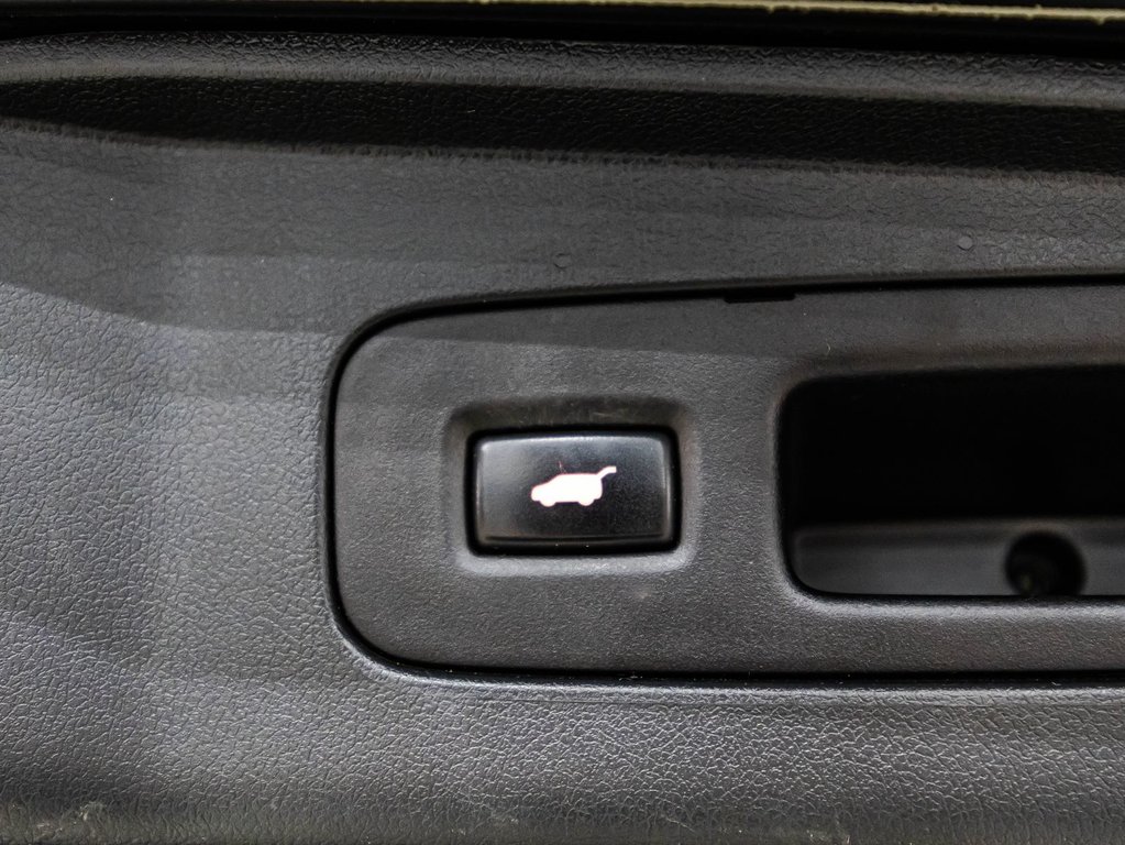 Honda CR-V Touring 2016 à , Québec - 16 - w1024h768px