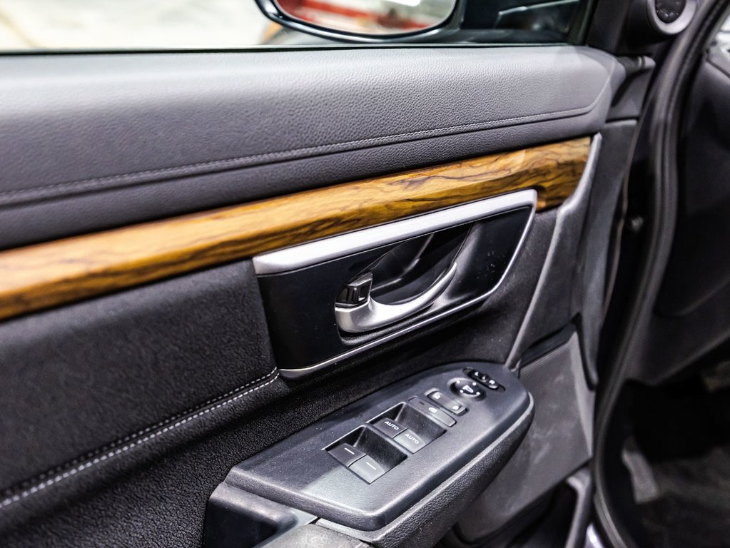 Honda CR-V EX 2017 à Montréal, Québec - 11 - w1024h768px