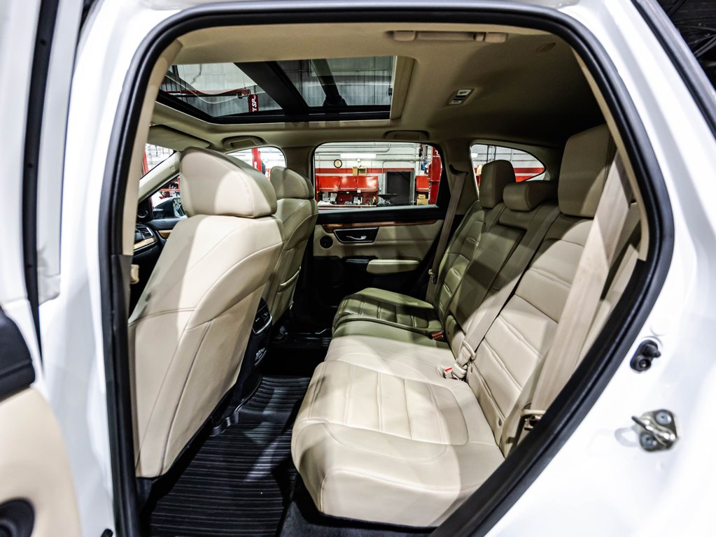 Honda CR-V Touring 2017 à Lachenaie, Québec - 14 - w1024h768px
