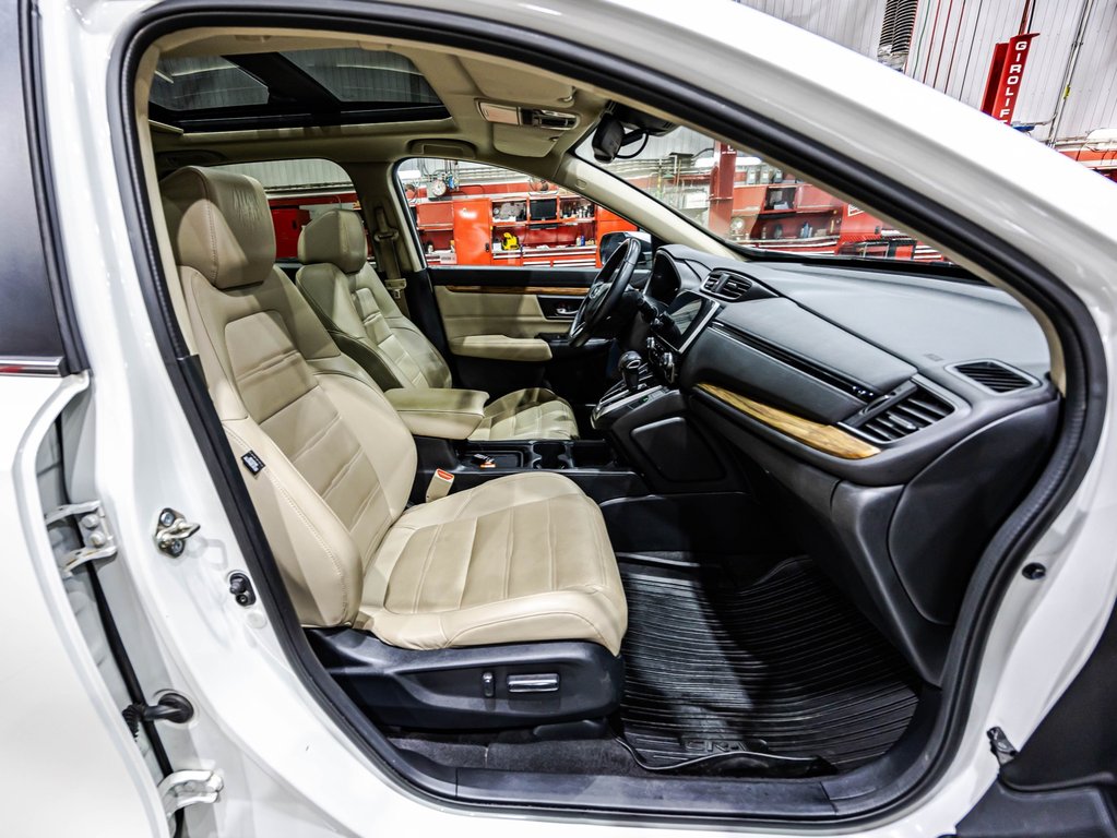 Honda CR-V Touring 2017 à Lachenaie, Québec - 19 - w1024h768px