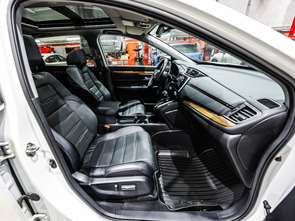 Honda CR-V Touring 2017 à , Québec - 19 - w1024h768px