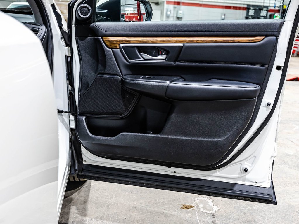 Honda CR-V Touring 2017 à , Québec - 18 - w1024h768px