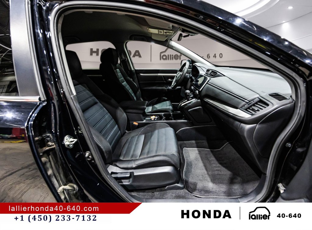 2017 Honda CR-V LX in Montréal, Quebec - 17 - w1024h768px