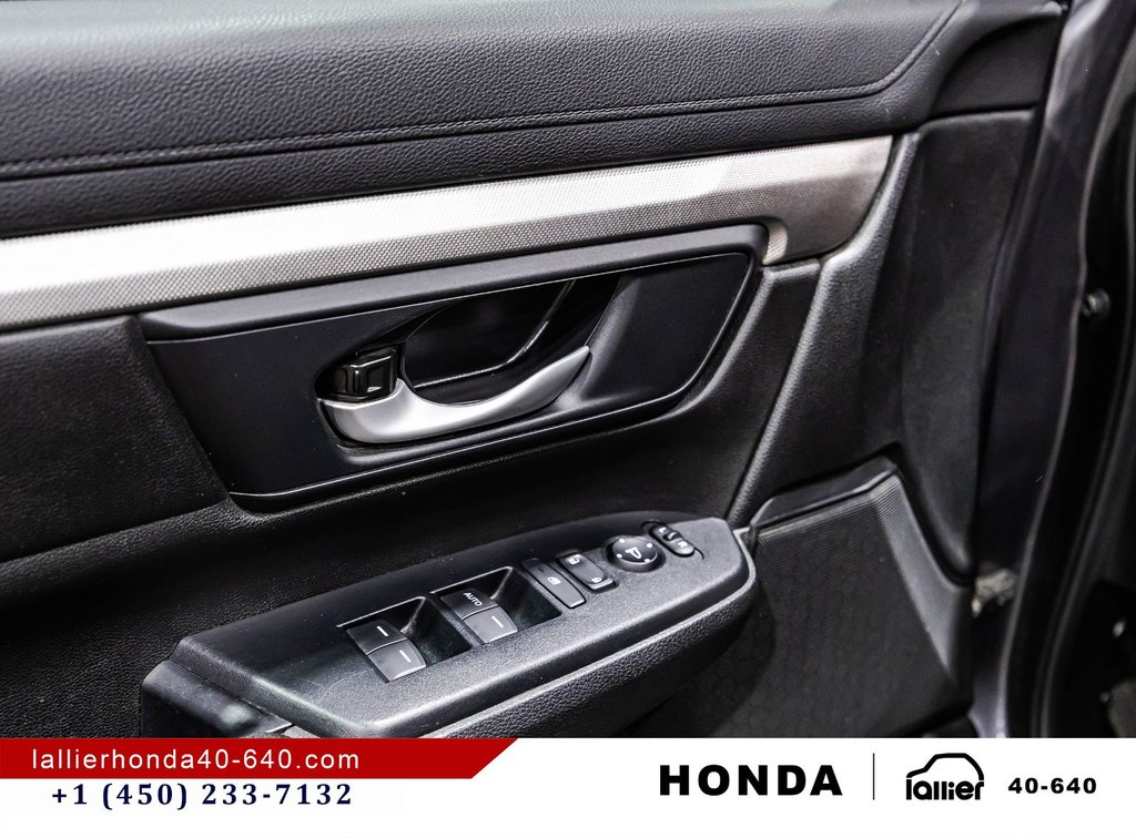 Honda CR-V LX/29 DOSSIERS ENTRETIENT/AWD/JAMAIS ACCIDENTÉ 2018 à Montréal, Québec - 11 - w1024h768px