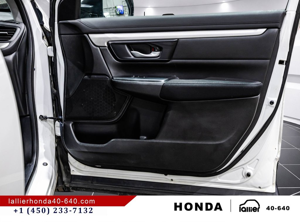 2019 Honda CR-V LX in Lachenaie, Quebec - 16 - w1024h768px