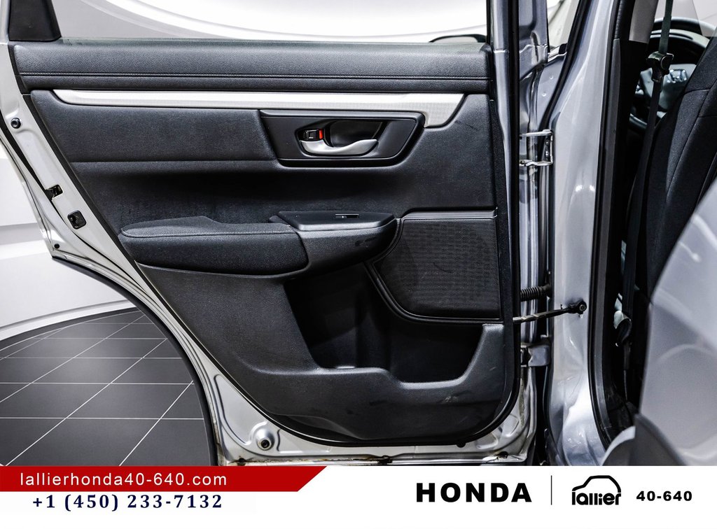 2019 Honda CR-V LX in Lachenaie, Quebec - 12 - w1024h768px