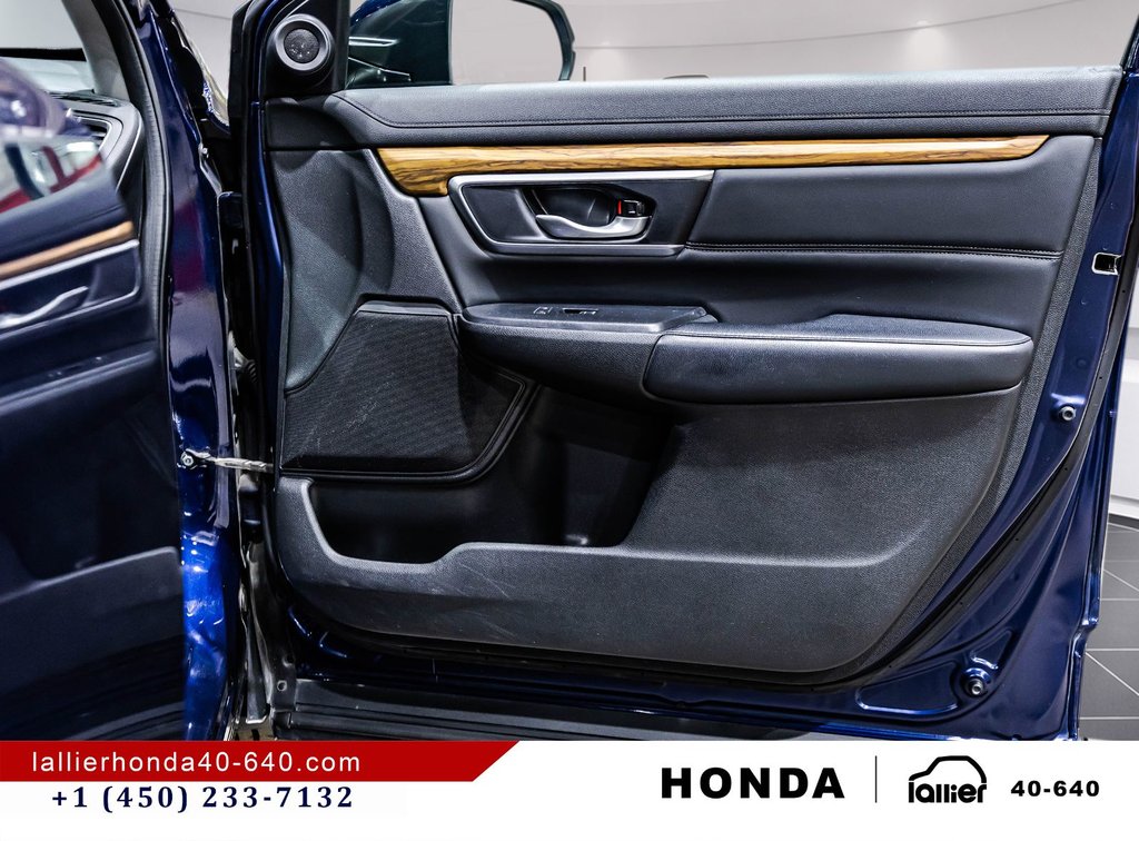 2019 Honda CR-V Touring in Montréal, Quebec - 18 - w1024h768px