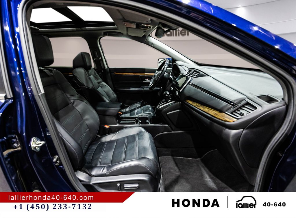 2019 Honda CR-V Touring in Montréal, Quebec - 19 - w1024h768px