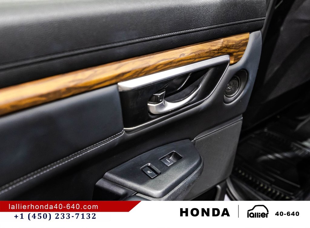 2019 Honda CR-V Touring/AWD/UN PROPRIÉTAIRE in Lachenaie, Quebec - 12 - w1024h768px