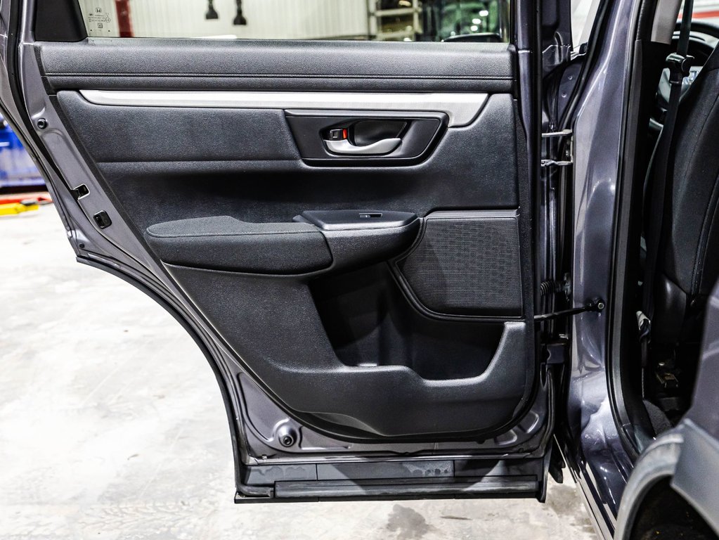 2021 Honda CR-V LX in Lachenaie, Quebec - 12 - w1024h768px