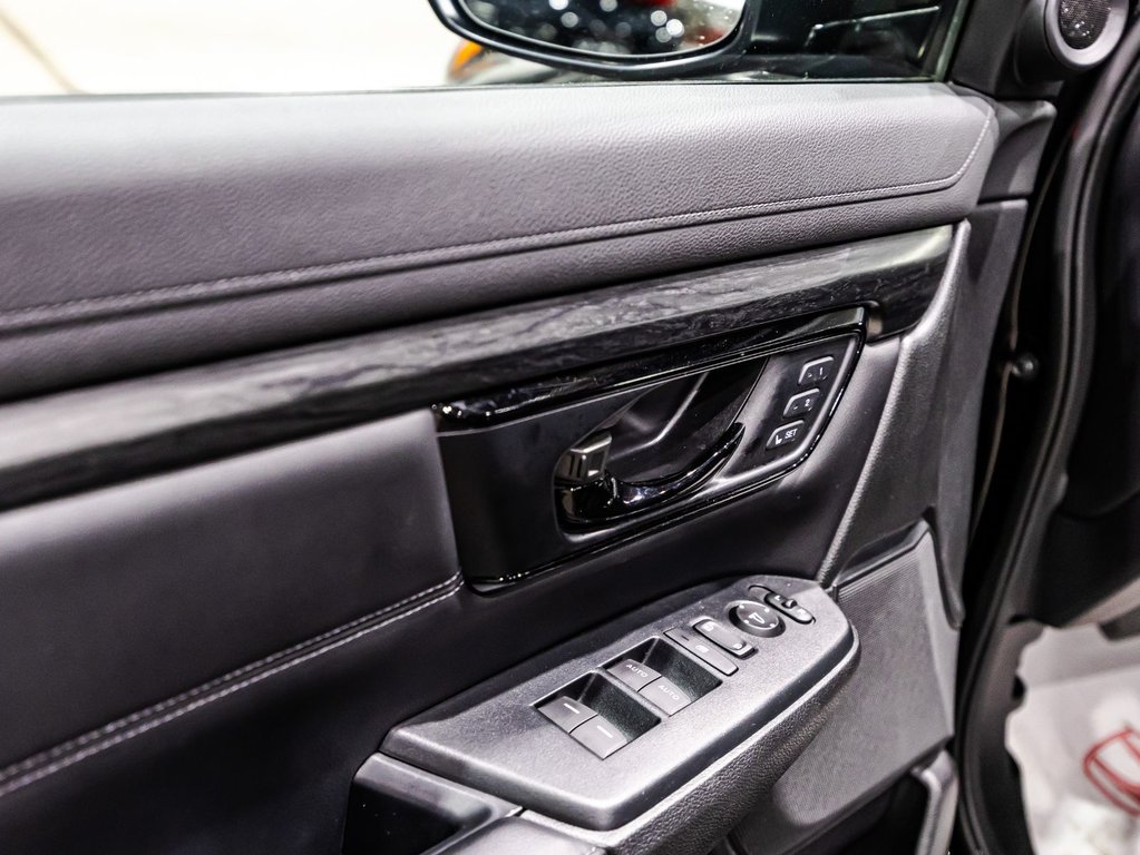 2022 Honda CR-V BLACK EDITION in Lachenaie, Quebec - 11 - w1024h768px
