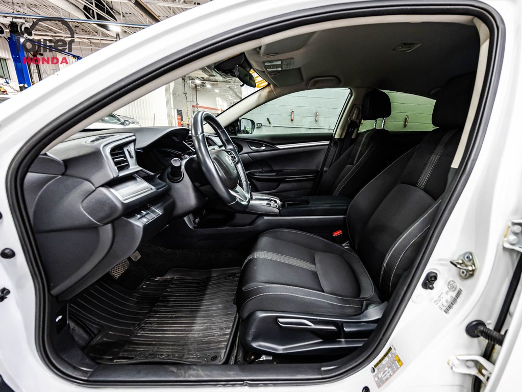 2022 Honda CR-V LX in Lachenaie, Quebec - 19 - w1024h768px