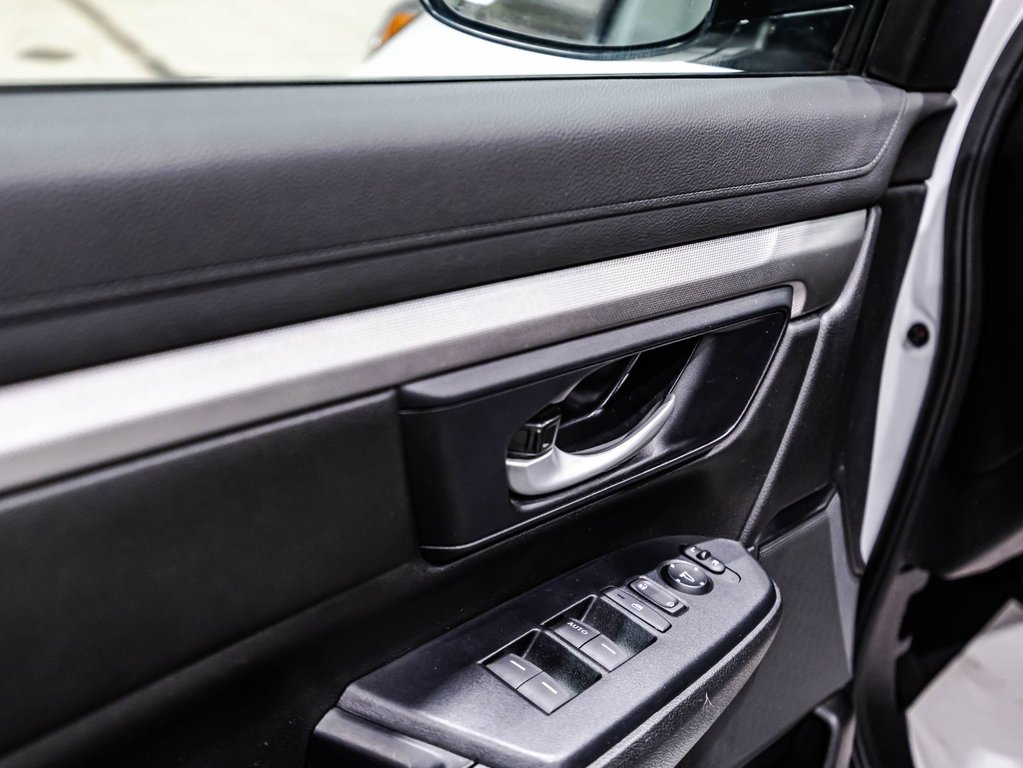 Honda CR-V LX 2022 à , Québec - 11 - w1024h768px