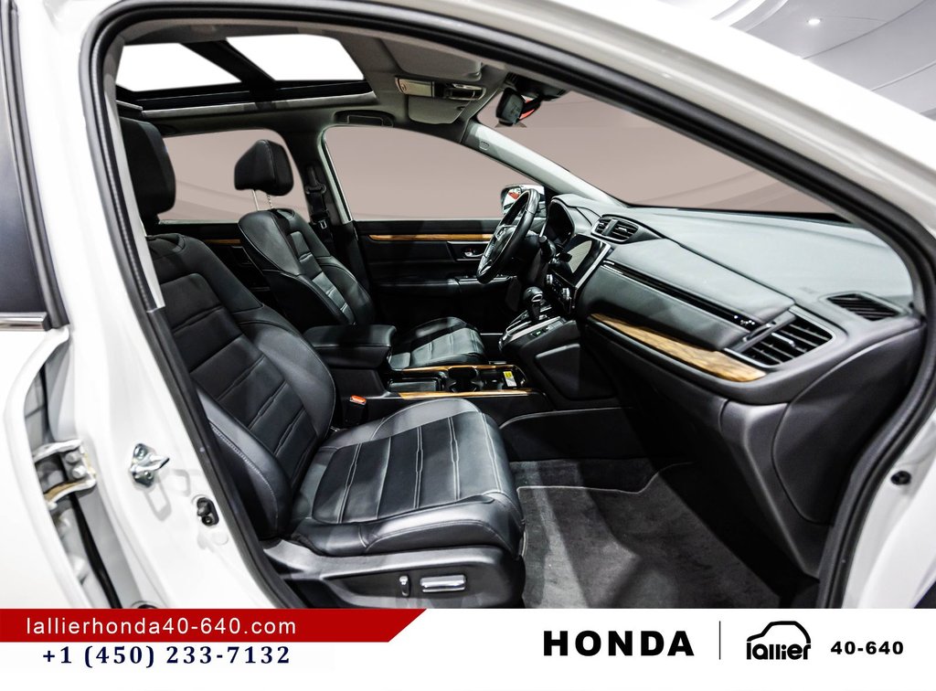 2022 Honda CR-V TOURING in Montréal, Quebec - 19 - w1024h768px