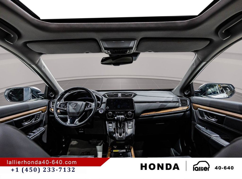 2022 Honda CR-V TOURING in Montréal, Quebec - 15 - w1024h768px