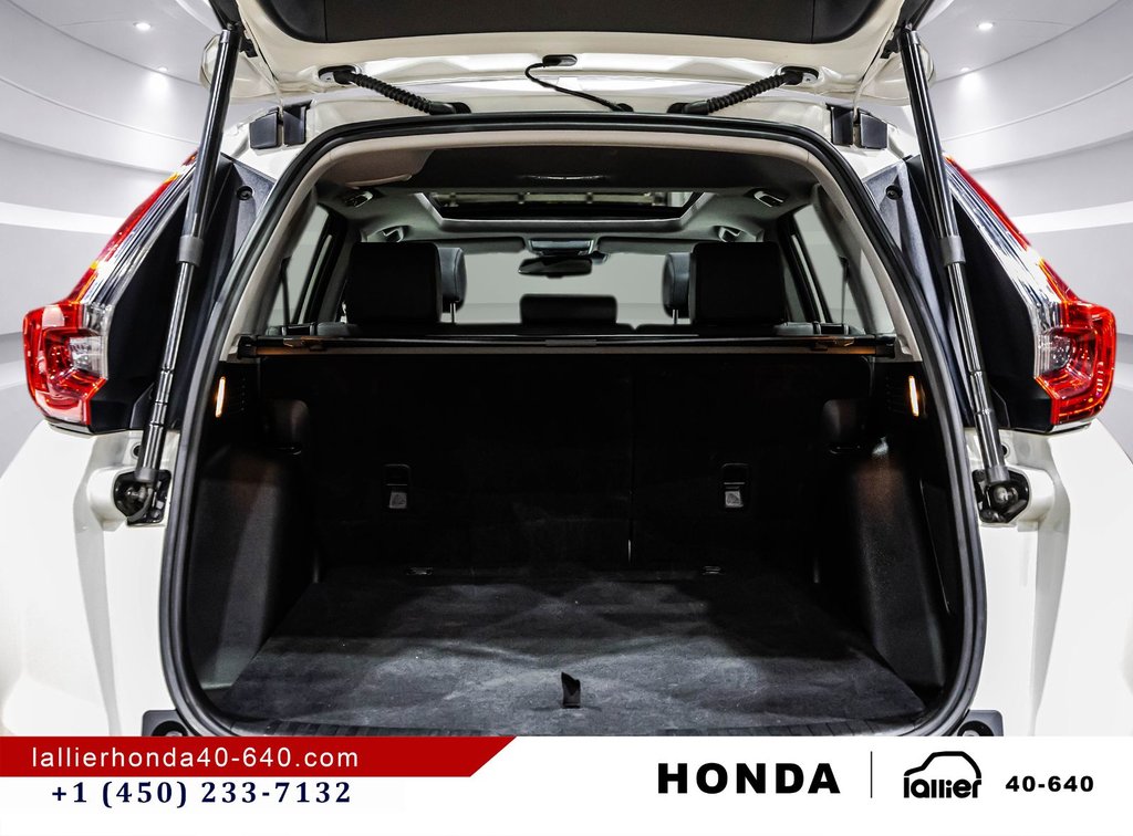 2022 Honda CR-V TOURING in Montréal, Quebec - 17 - w1024h768px