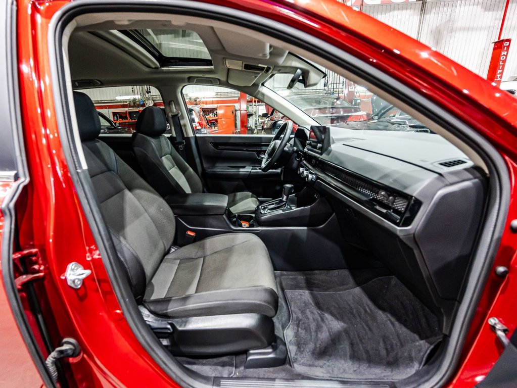 2023 Honda CR-V in Lachenaie, Quebec - 18 - w1024h768px