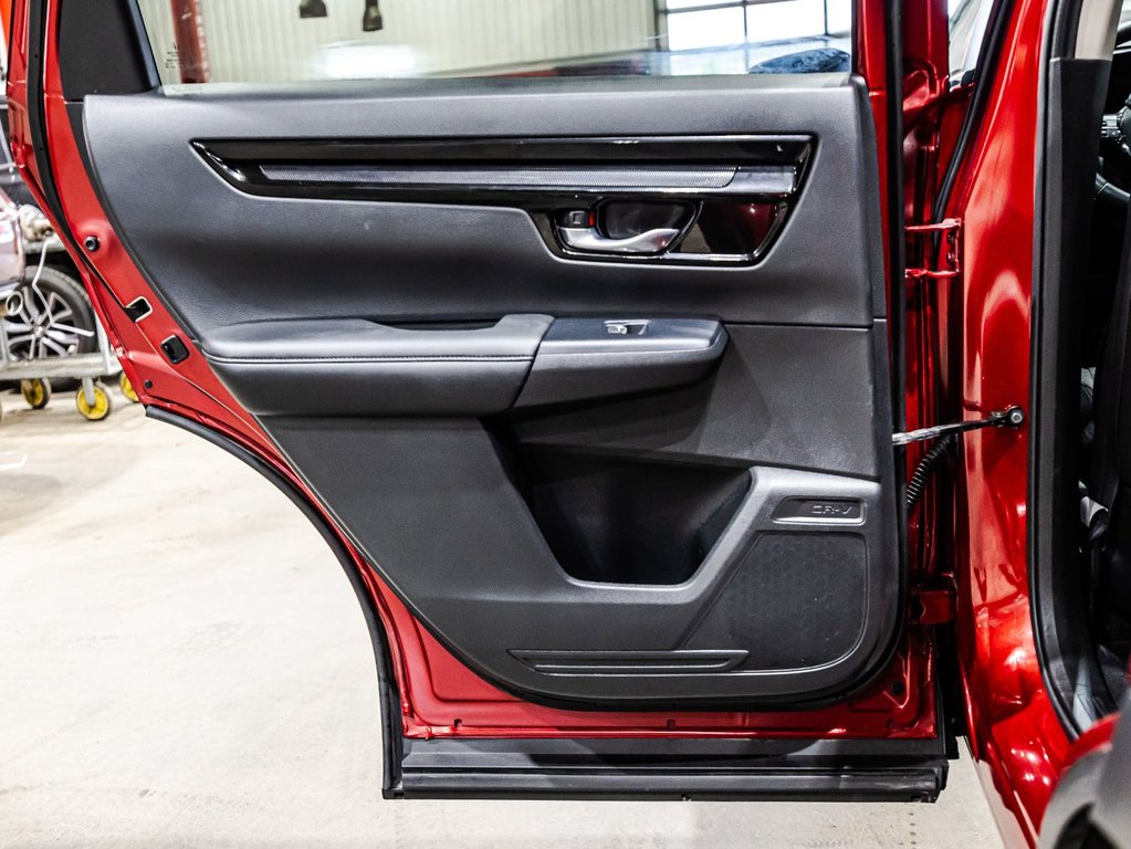 2023 Honda CR-V in Lachenaie, Quebec - 12 - w1024h768px